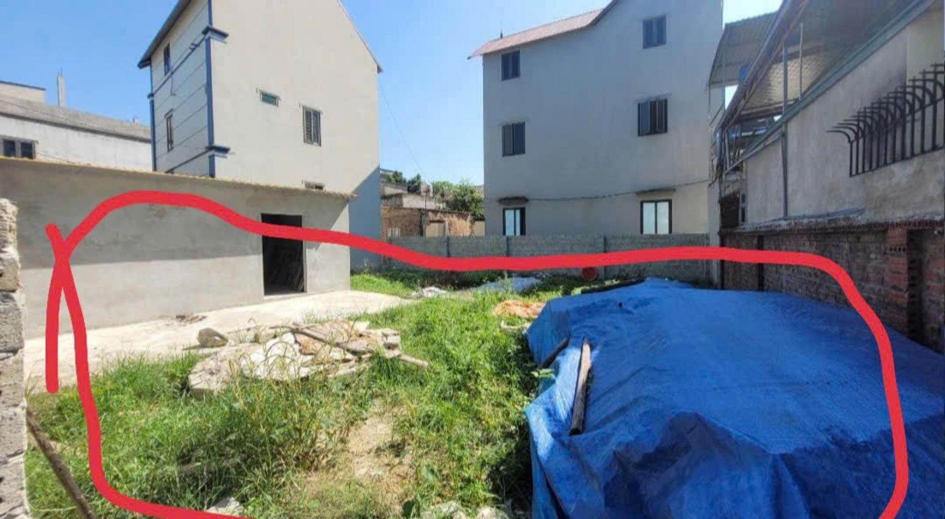 BÁN ĐẤT TUYẾT NGHĨA QUỐC OAI